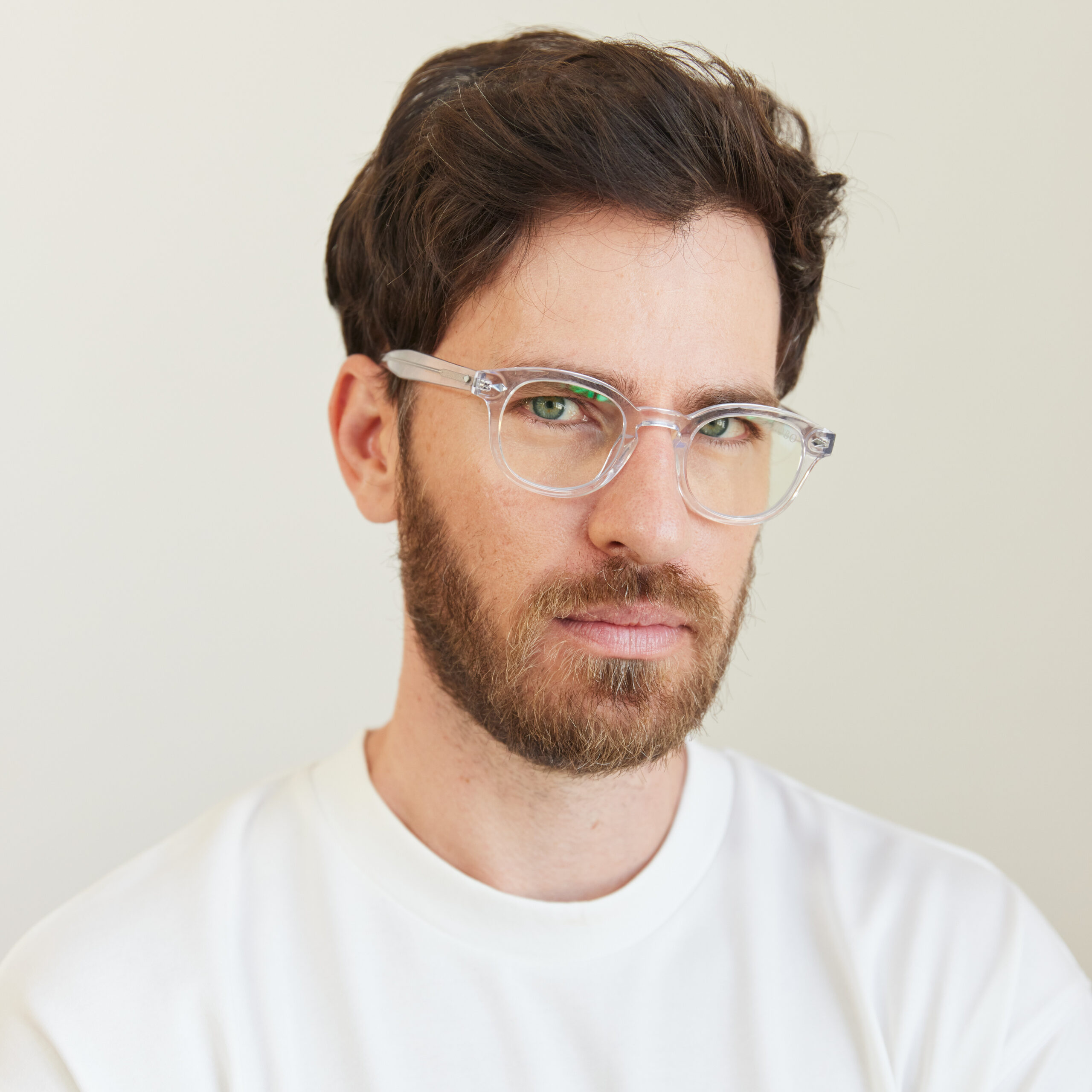 לורה שקוף גבר Scaled 1.jpg
